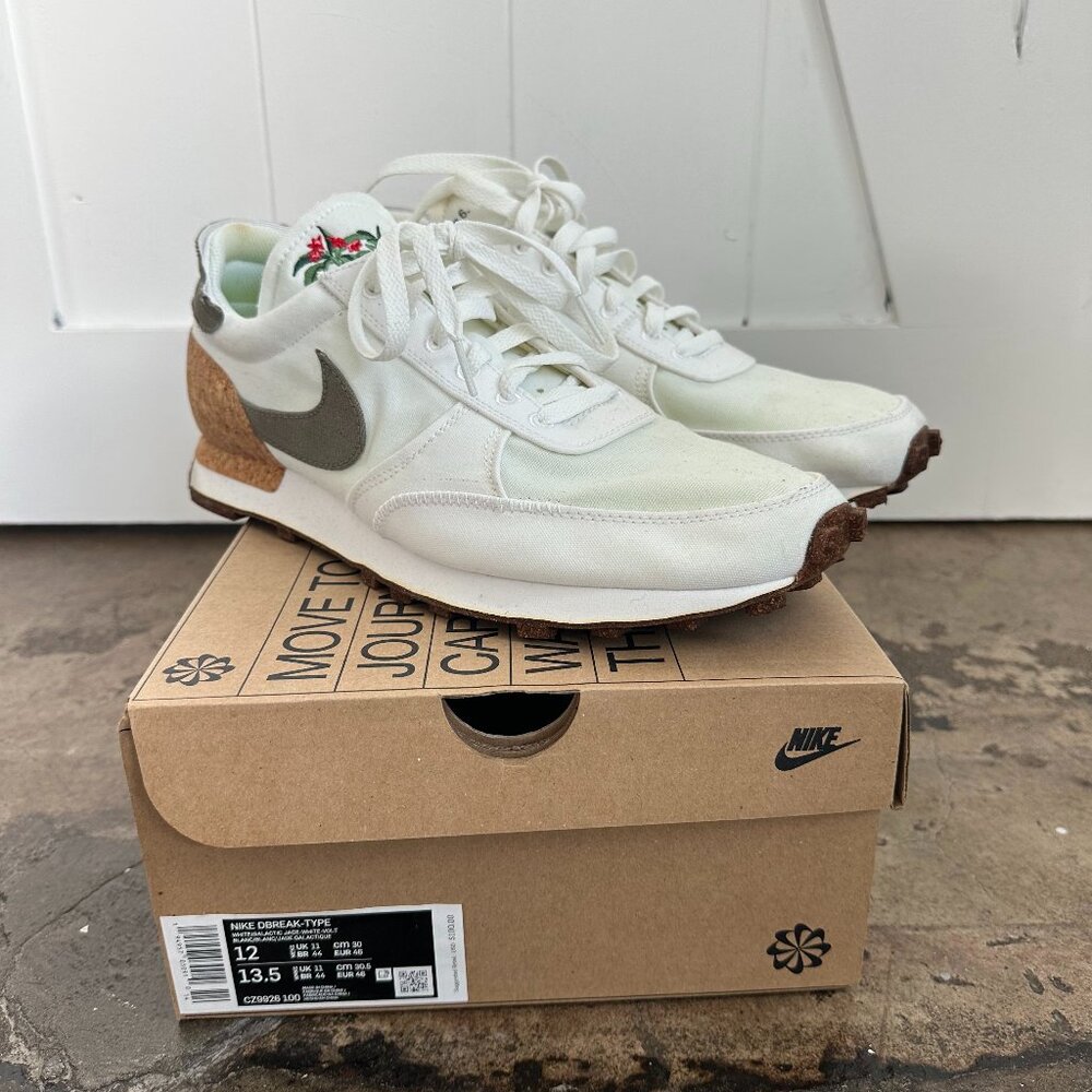 Nike Waffleknit sneakers (size 12)